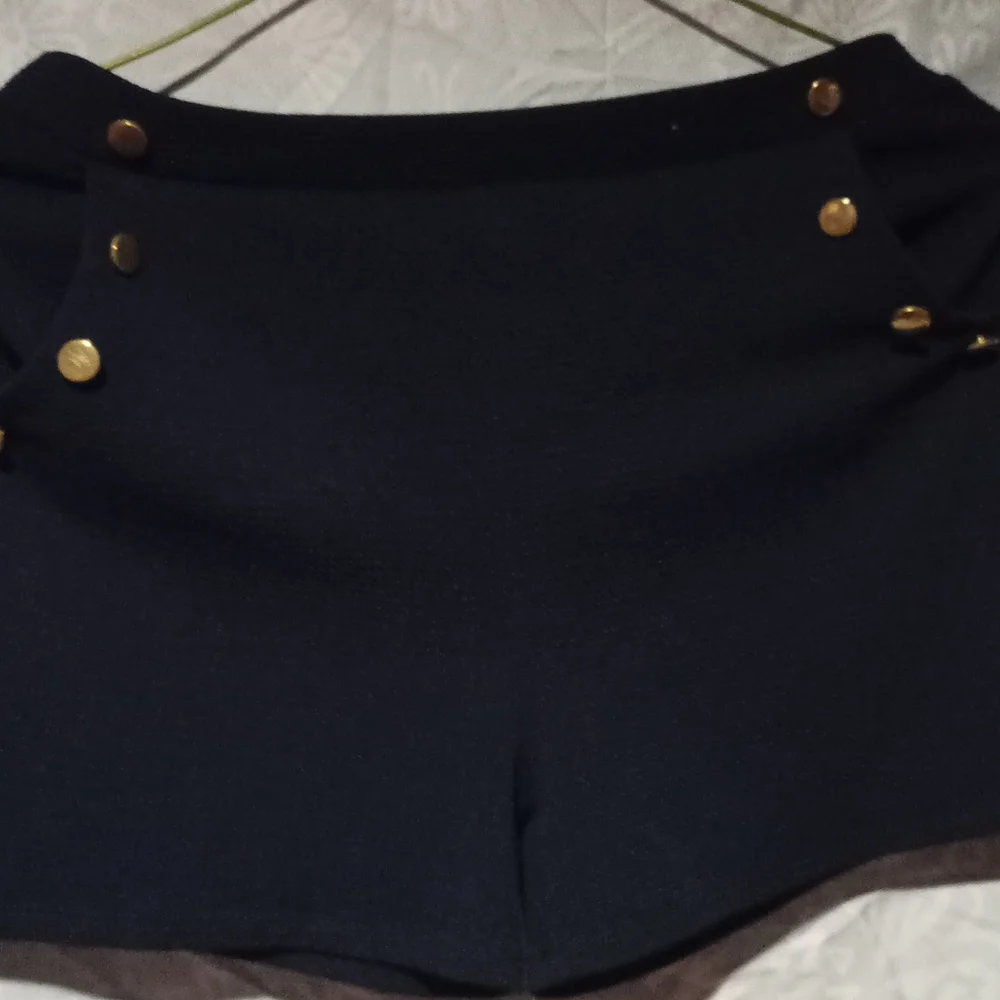 Short - Picture 1 of 2